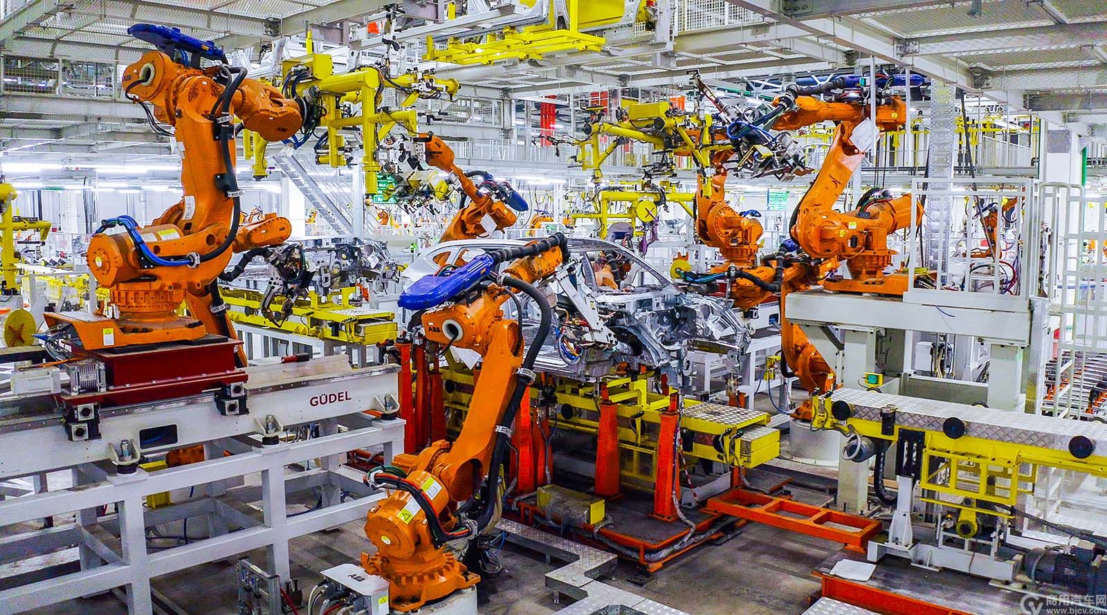 “燈塔工廠”、無人化工廠和智能工廠等新型工廠大量涌現(xiàn)——中國迅速擁抱智能化浪潮